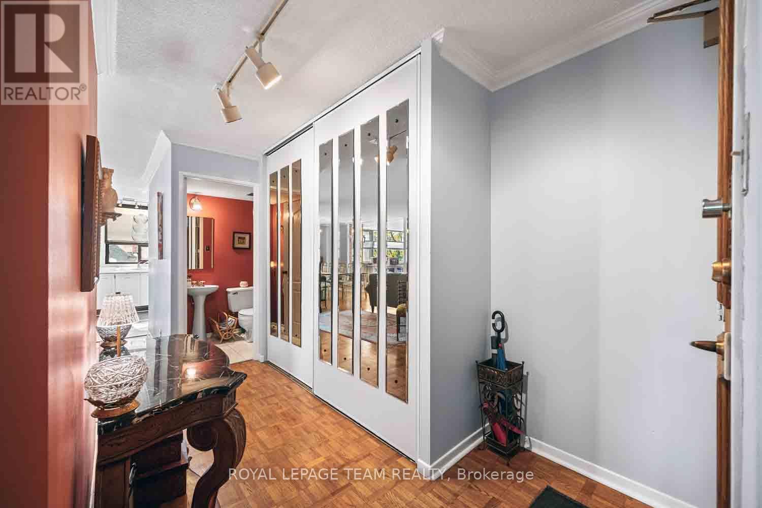 303 - 40 Arthur Street, Ottawa, Ontario  K1R 7T5 - Photo 8 - X12440465