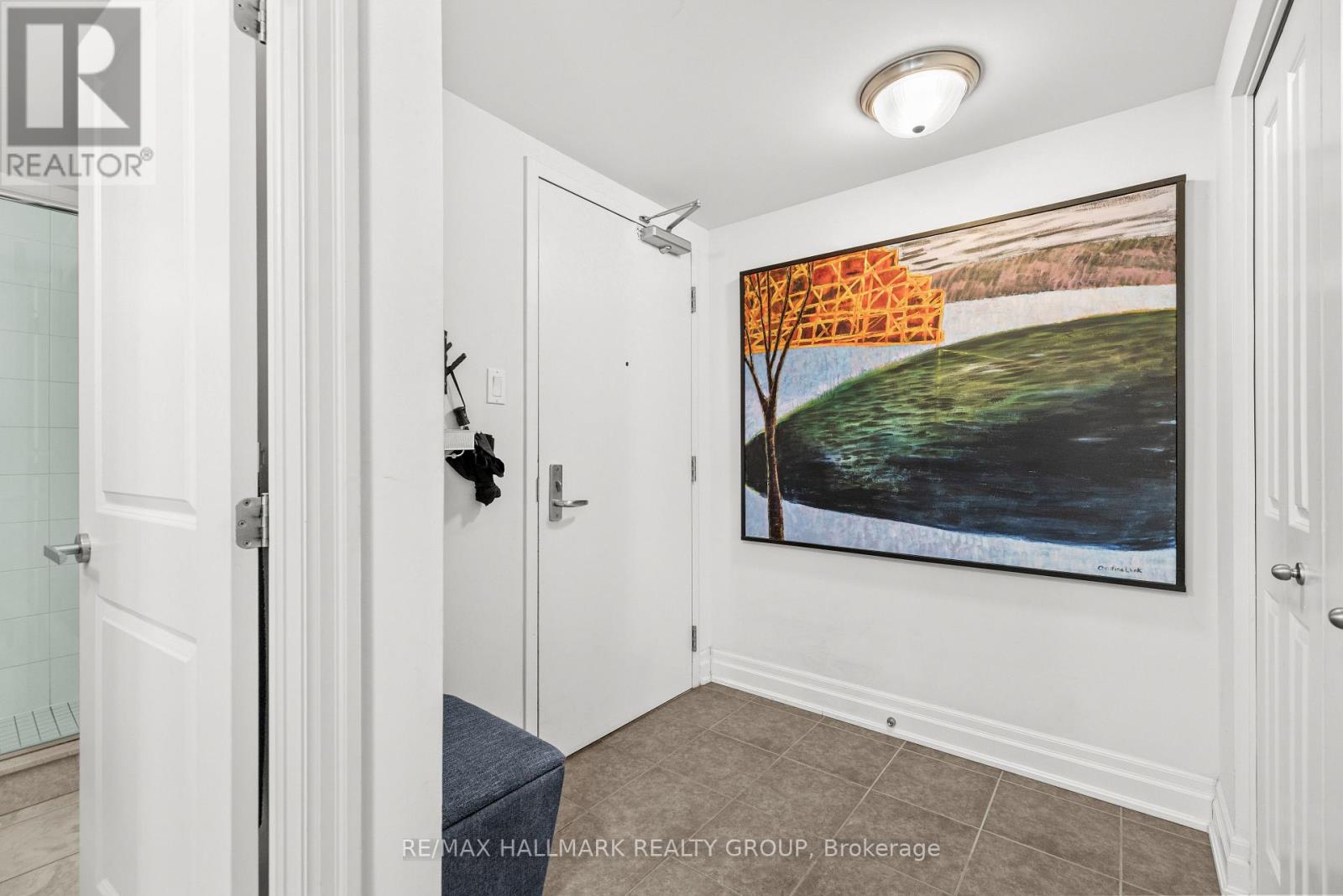 1304 - 90 Landry Street, Ottawa, Ontario  K1L 0A9 - Photo 4 - X12440482