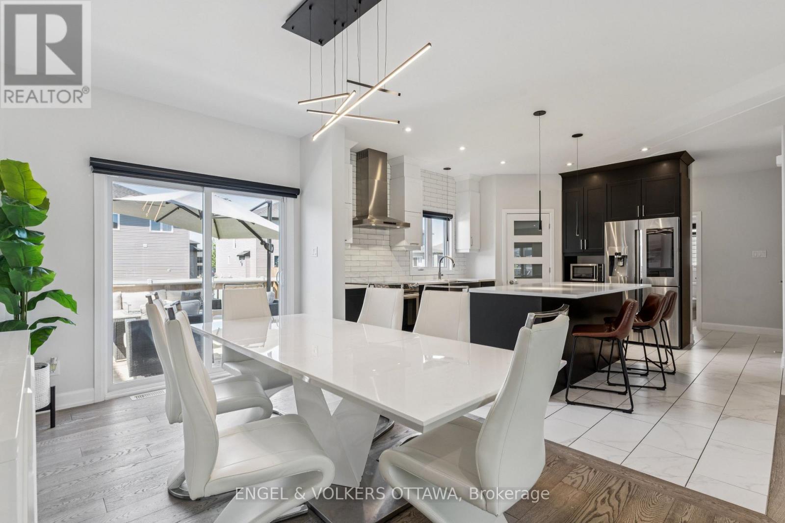 529 Lucent Street, Russell, Ontario  K4R 0G3 - Photo 12 - X12440548