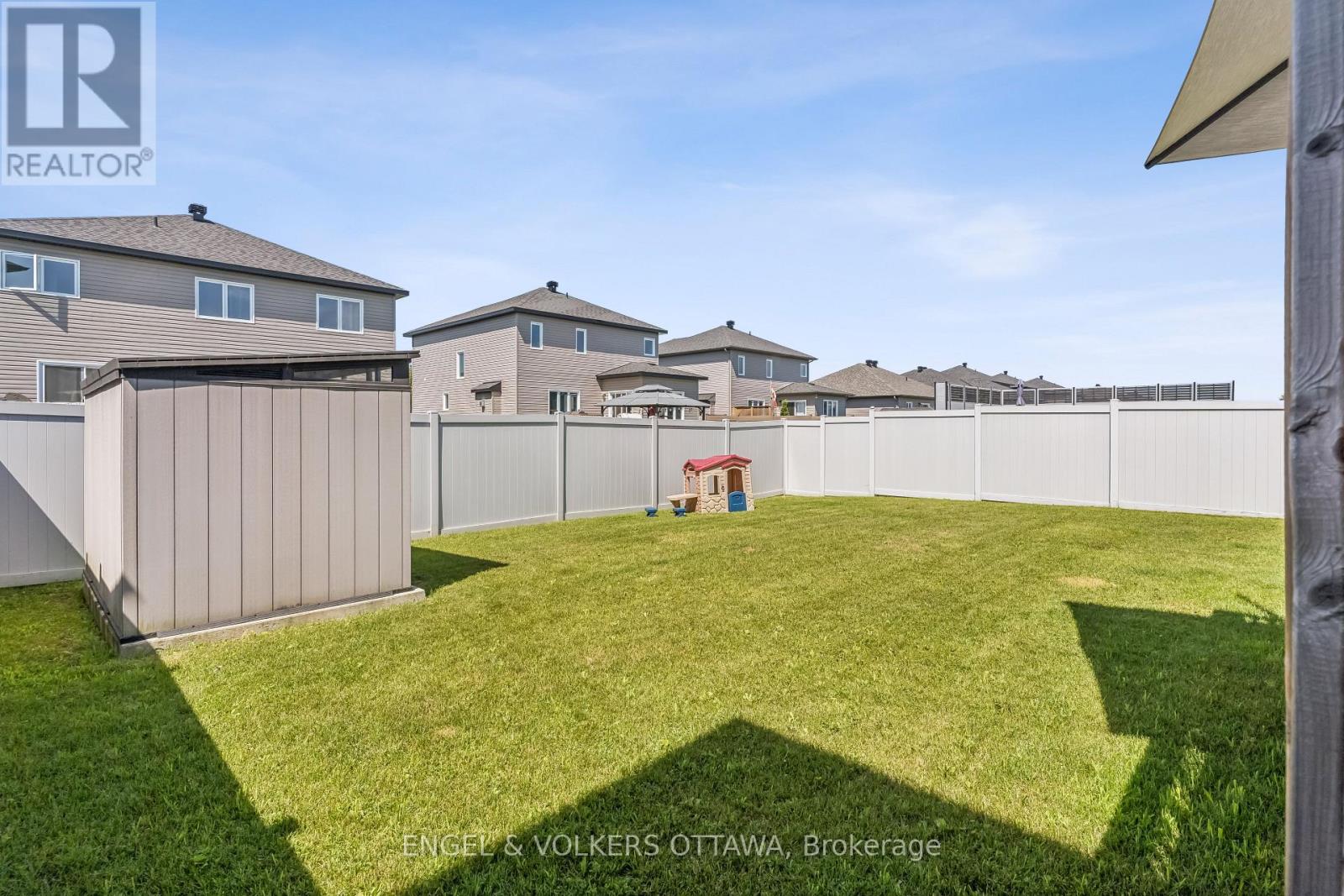 529 Lucent Street, Russell, Ontario  K4R 0G3 - Photo 46 - X12440548