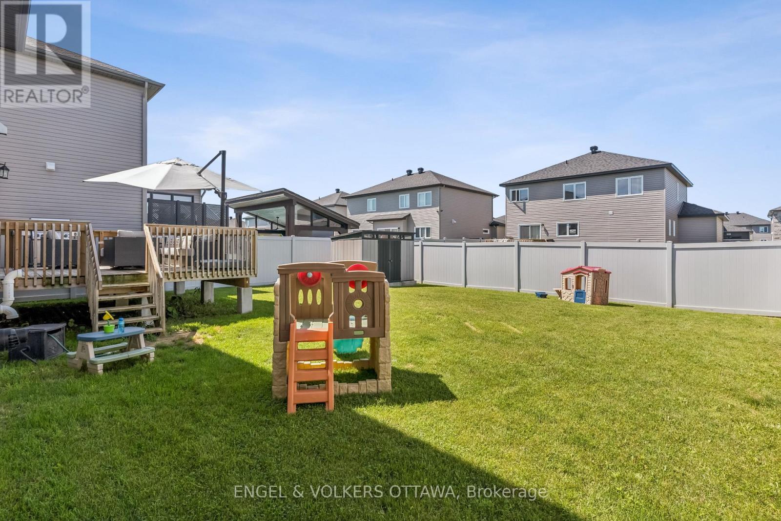 529 Lucent Street, Russell, Ontario  K4R 0G3 - Photo 47 - X12440548