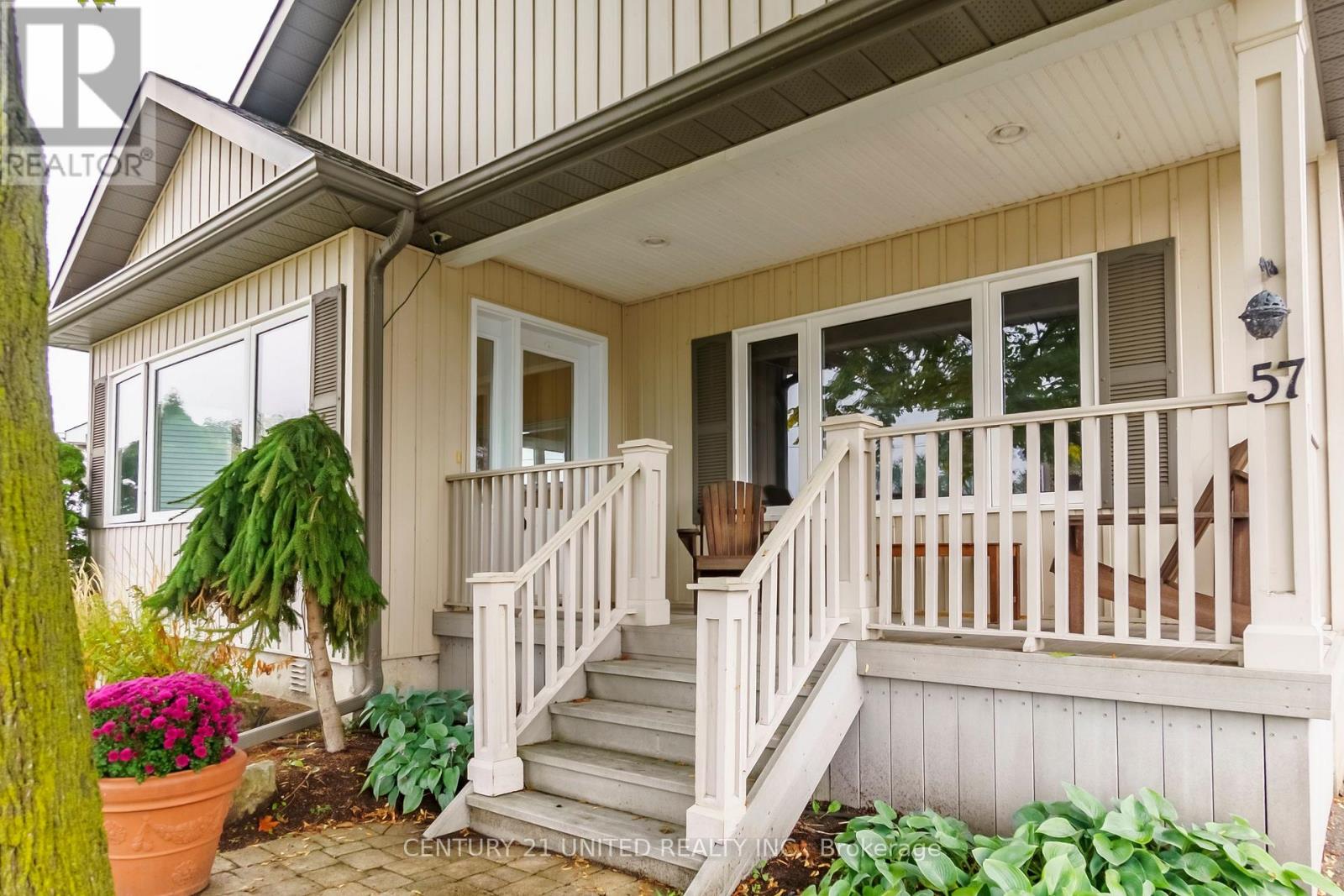 57 Edgewater Boulevard, Peterborough (Ashburnham Ward 4), Ontario  K9H 1A4 - Photo 6 - X12424575