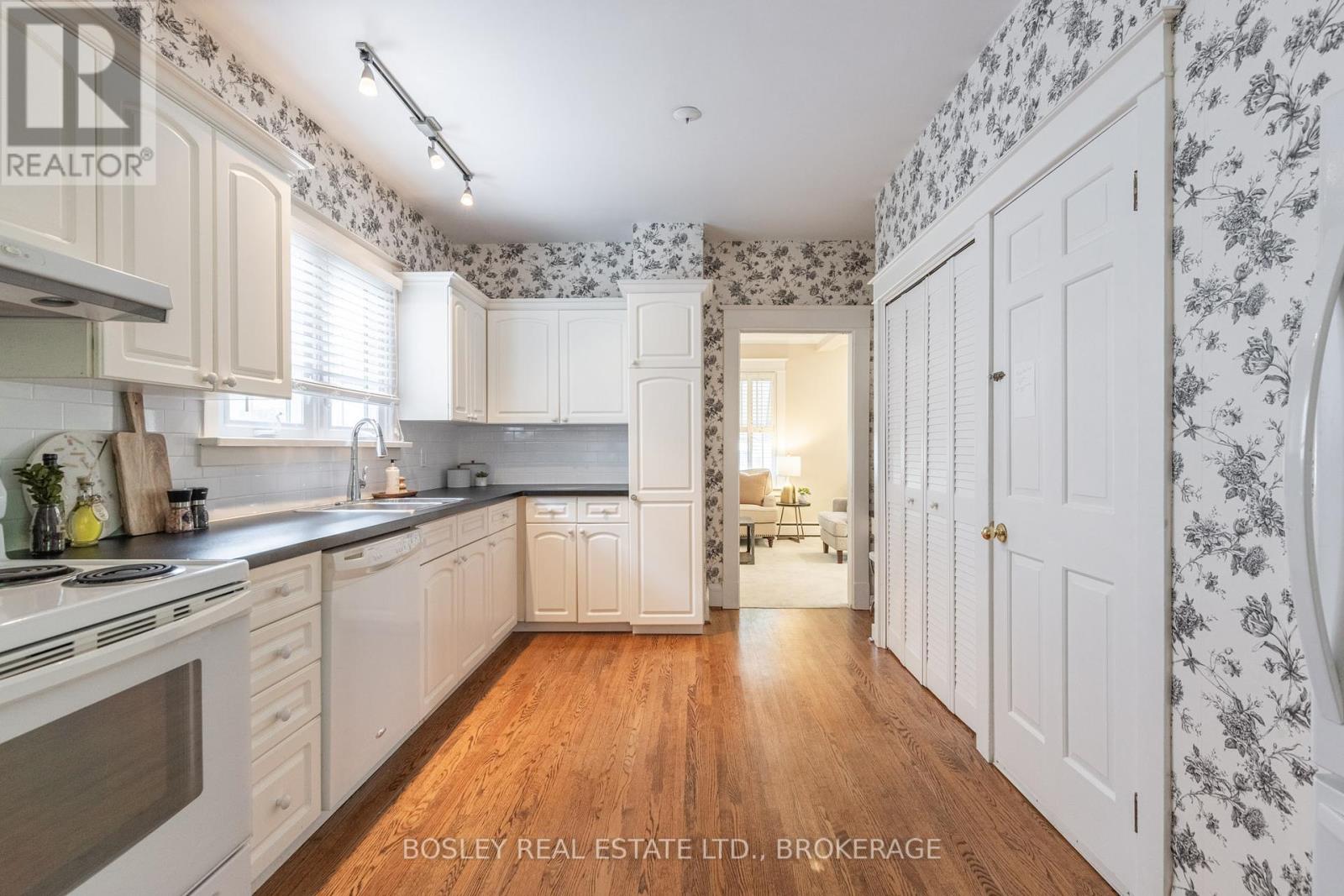 171 Alexandra Street, Port Colborne (Sugarloaf), Ontario  L3K 2Y6 - Photo 14 - X12440402