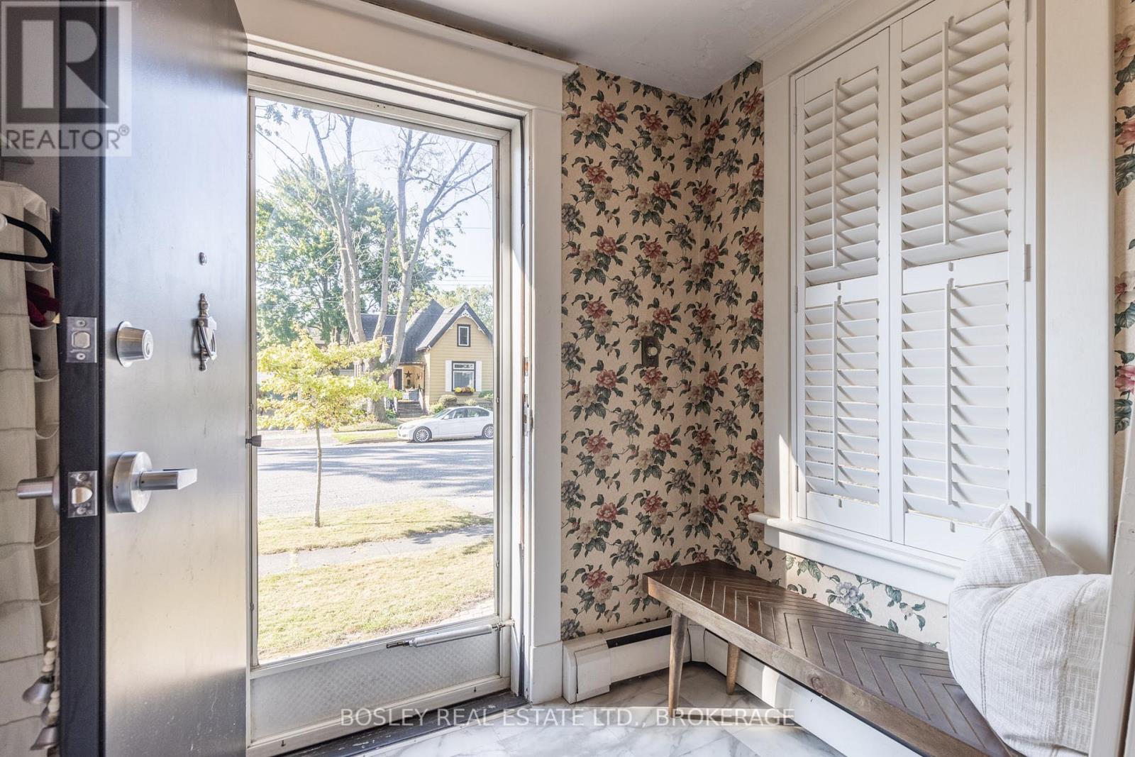 171 Alexandra Street, Port Colborne (Sugarloaf), Ontario  L3K 2Y6 - Photo 3 - X12440402