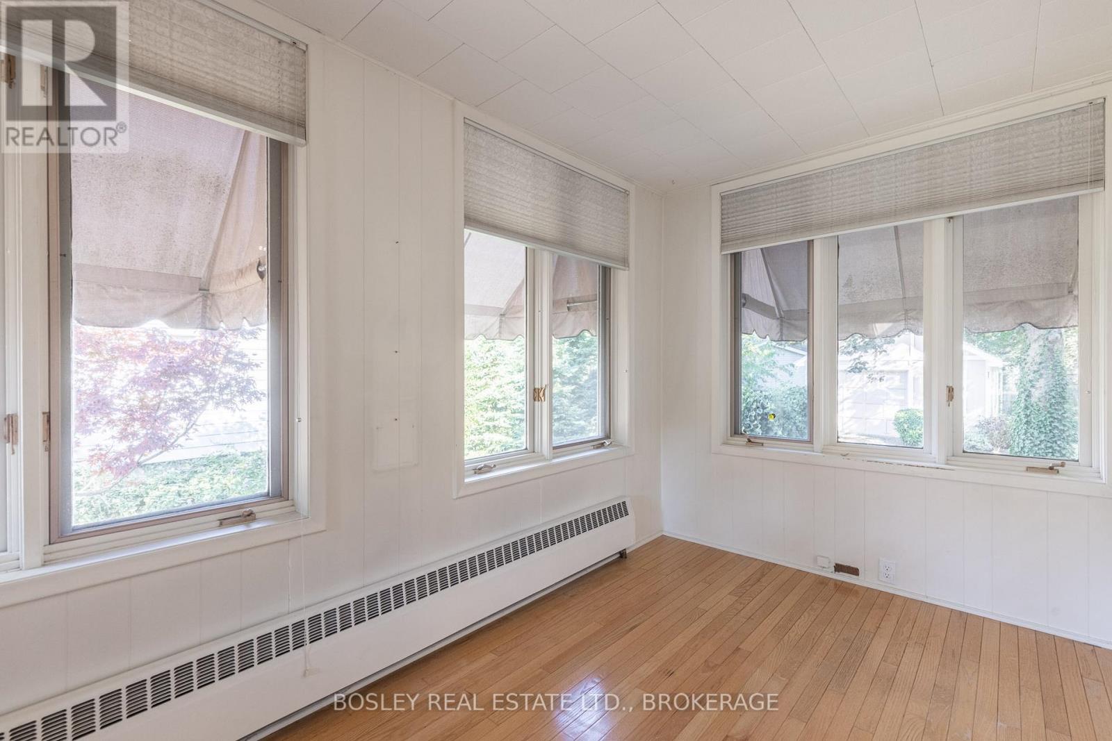 171 Alexandra Street, Port Colborne (Sugarloaf), Ontario  L3K 2Y6 - Photo 8 - X12440402