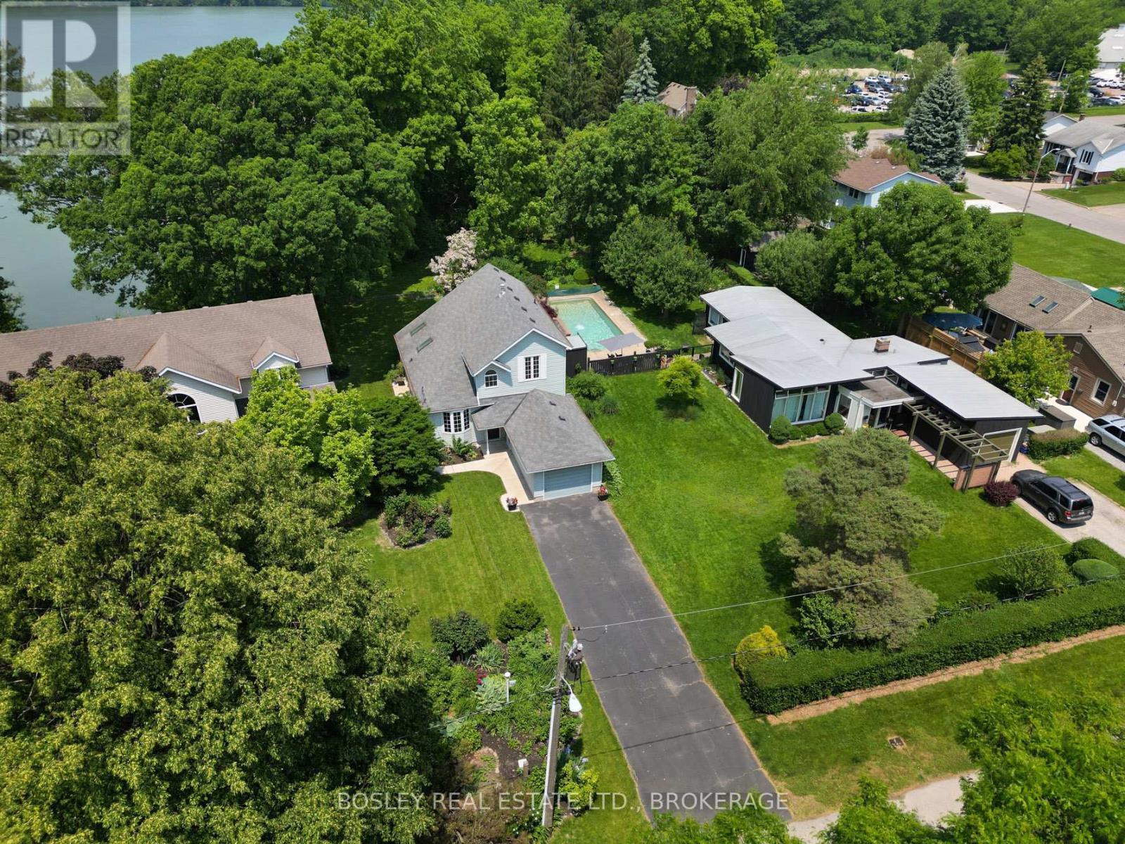48 Henley Drive, St. Catharines (Martindale Pond), Ontario  L2N 4A9 - Photo 1 - X12440411