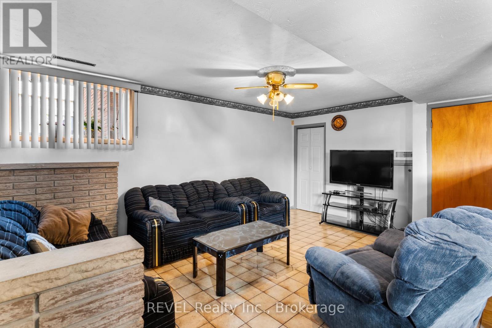 6256 Johnson Drive, Niagara Falls (Church's Lane), Ontario  L2J 3J5 - Photo 19 - X12440484