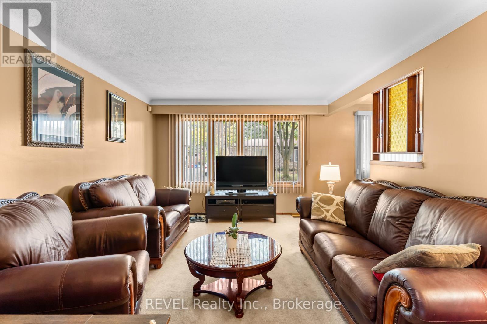 6256 Johnson Drive, Niagara Falls (Church's Lane), Ontario  L2J 3J5 - Photo 4 - X12440484