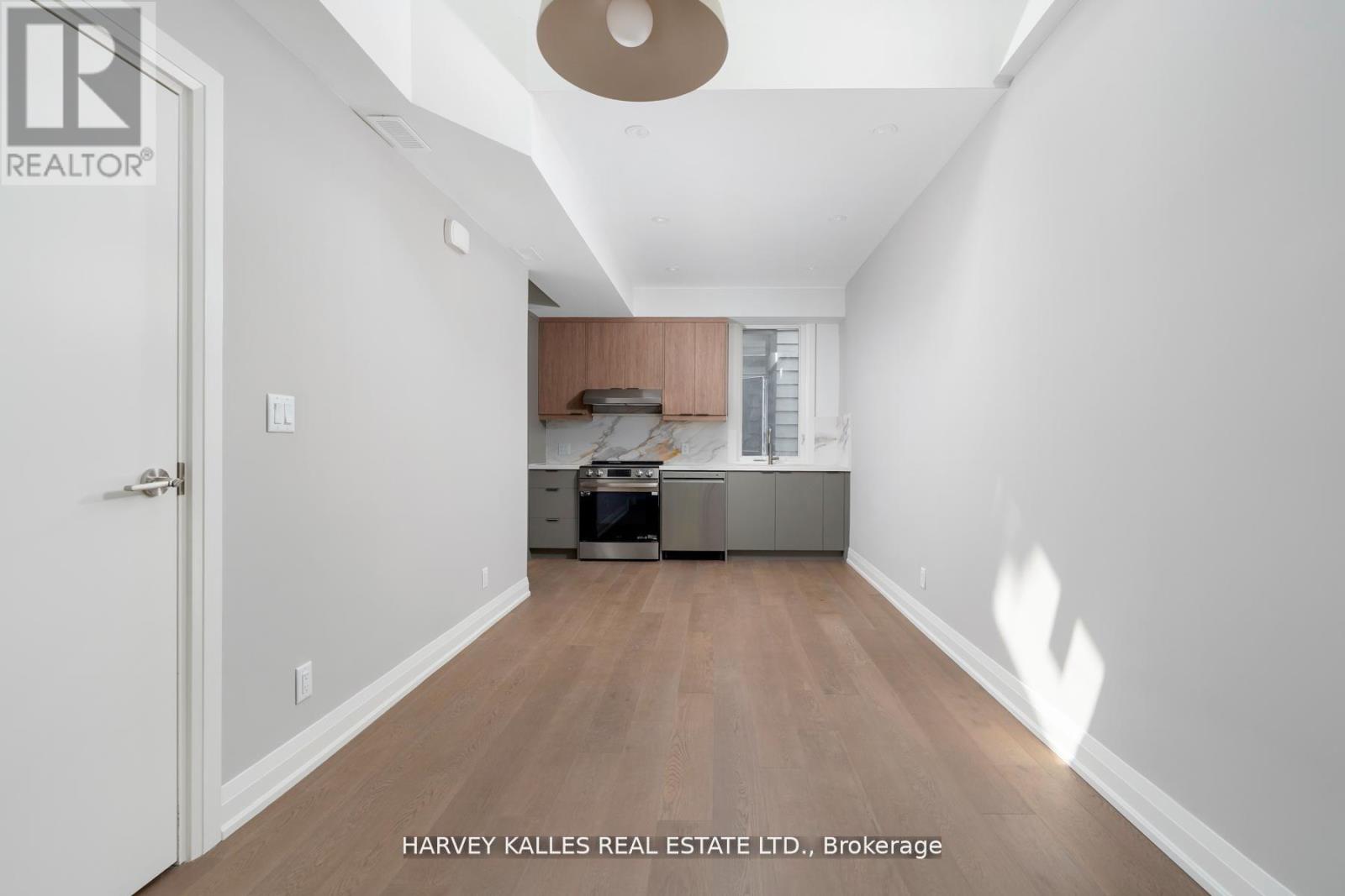 Apartment #3 (2nd Floor) - 24 Sullivan Street, Toronto, Ontario  M5T 1B9 - Photo 5 - C12440312