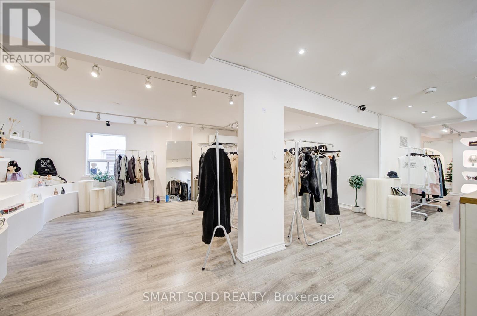 5445 Yonge Street, Toronto, Ontario  M2N 5S1 - Photo 10 - C12440373