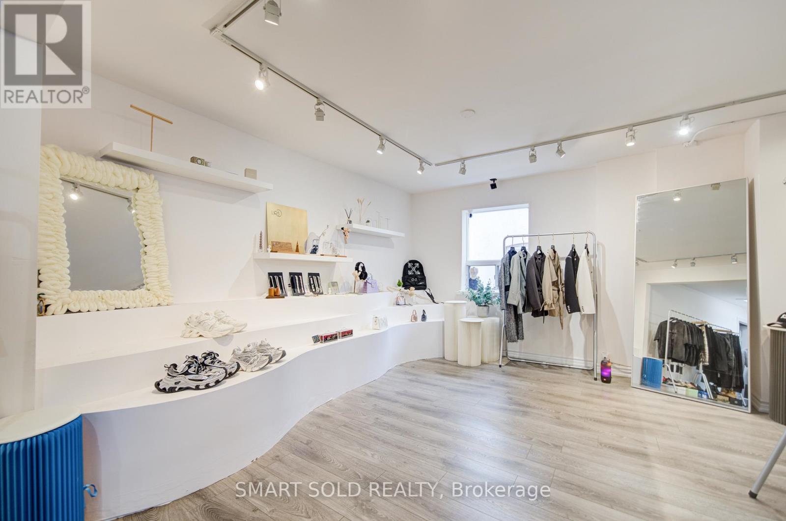 5445 Yonge Street, Toronto, Ontario  M2N 5S1 - Photo 12 - C12440373