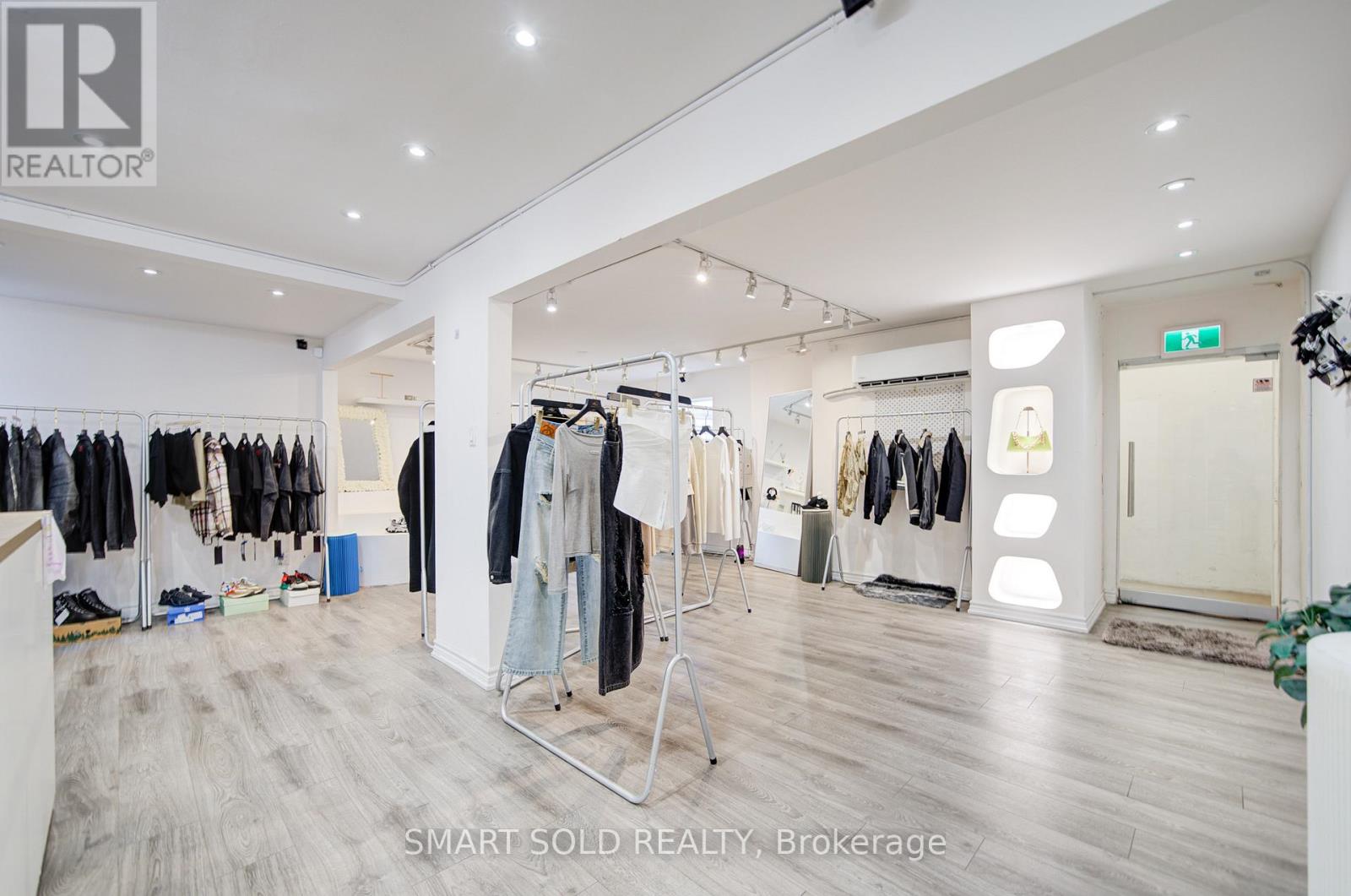 5445 Yonge Street, Toronto, Ontario  M2N 5S1 - Photo 23 - C12440373