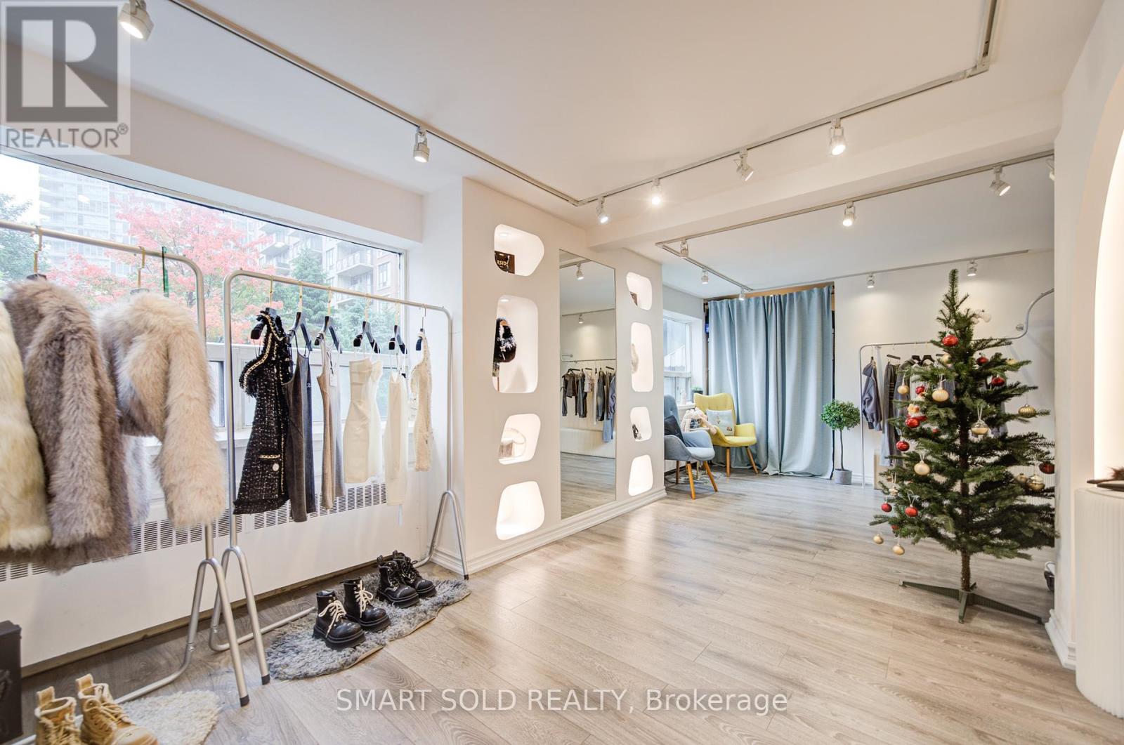 5445 Yonge Street, Toronto, Ontario  M2N 5S1 - Photo 24 - C12440373
