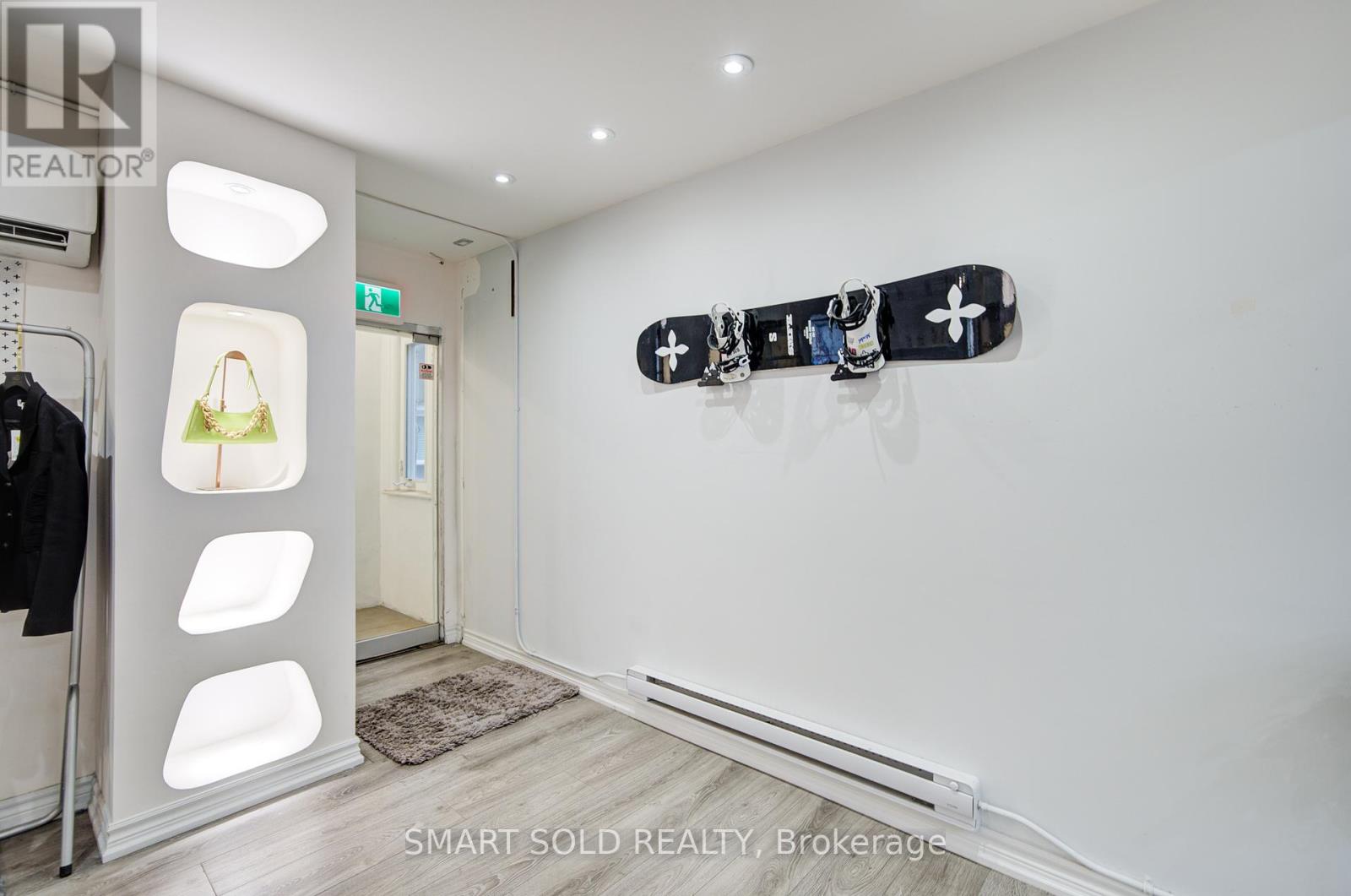 5445 Yonge Street, Toronto, Ontario  M2N 5S1 - Photo 5 - C12440373