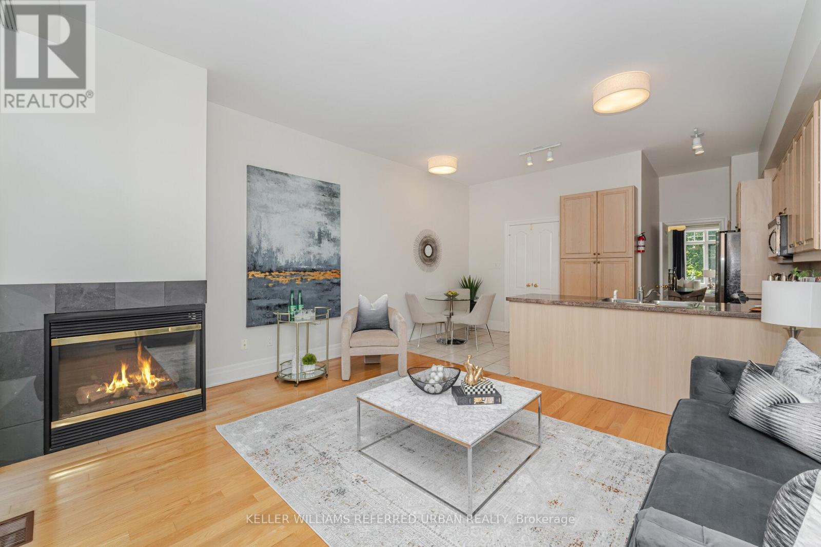 5 - 397 Brunswick Avenue, Toronto, Ontario  M5R 2Z2 - Photo 4 - C12440379