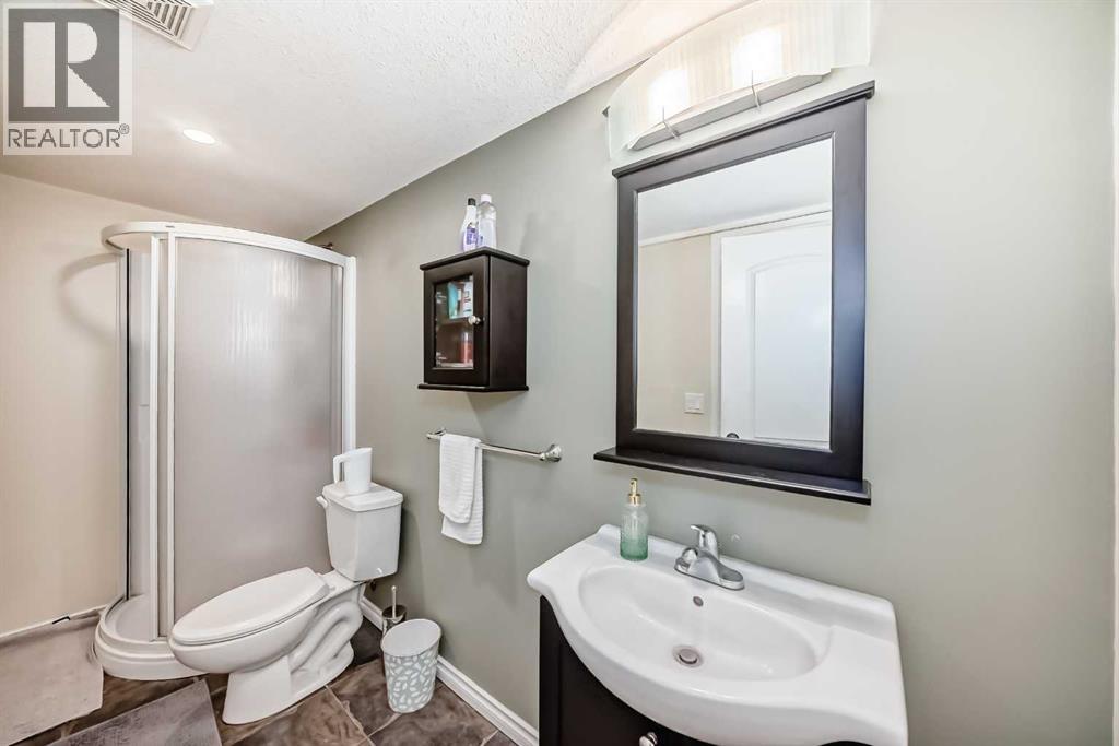 116, 100 Coopers Common Sw, Airdrie, Alberta  T4B 3C7 - Photo 24 - A2261634