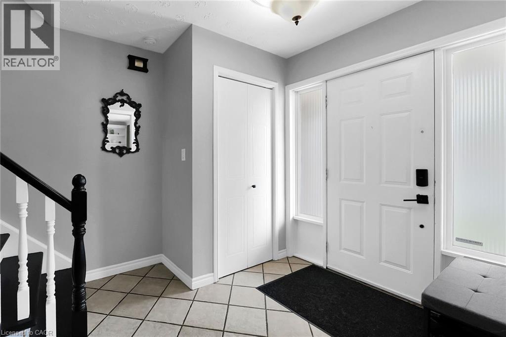 2 The Meadows Street, St. Catharines, Ontario  L2N 7K6 - Photo 8 - 40772048
