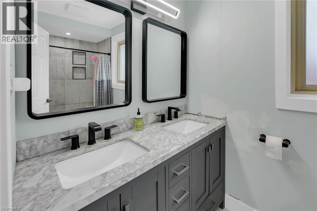 2 The Meadows Street, St. Catharines, Ontario  L2N 7K6 - Photo 25 - 40772048