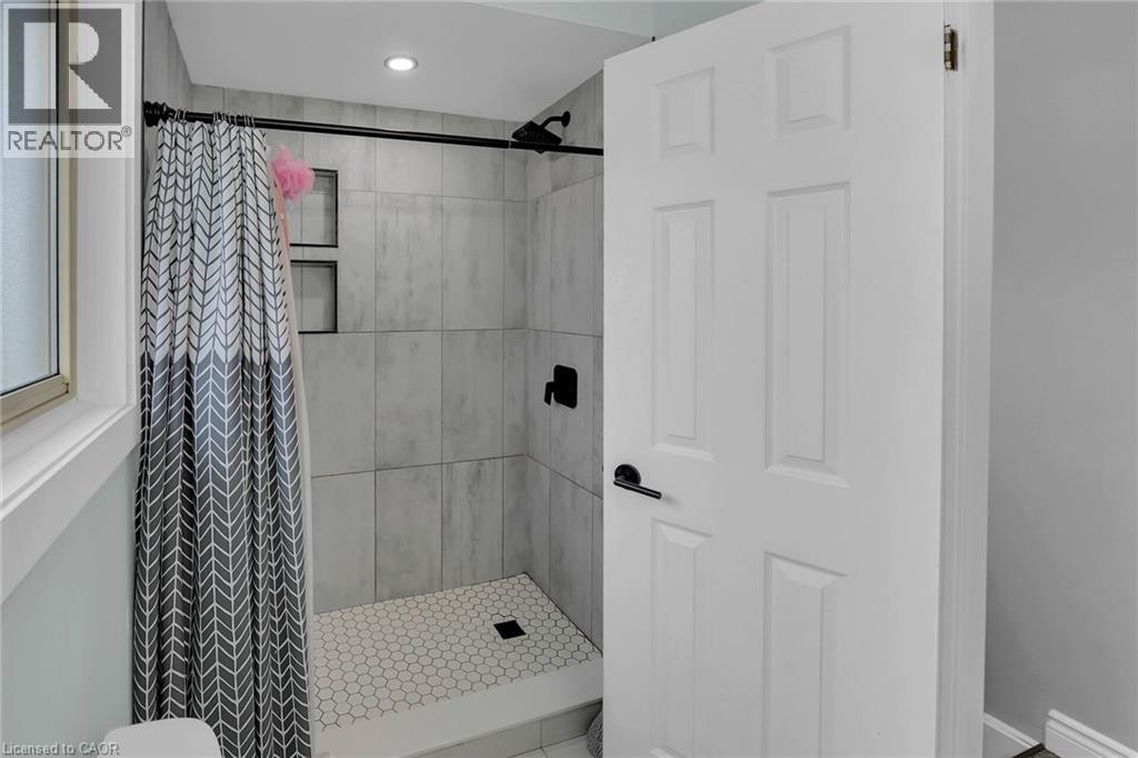 2 The Meadows Street, St. Catharines, Ontario  L2N 7K6 - Photo 26 - 40772048