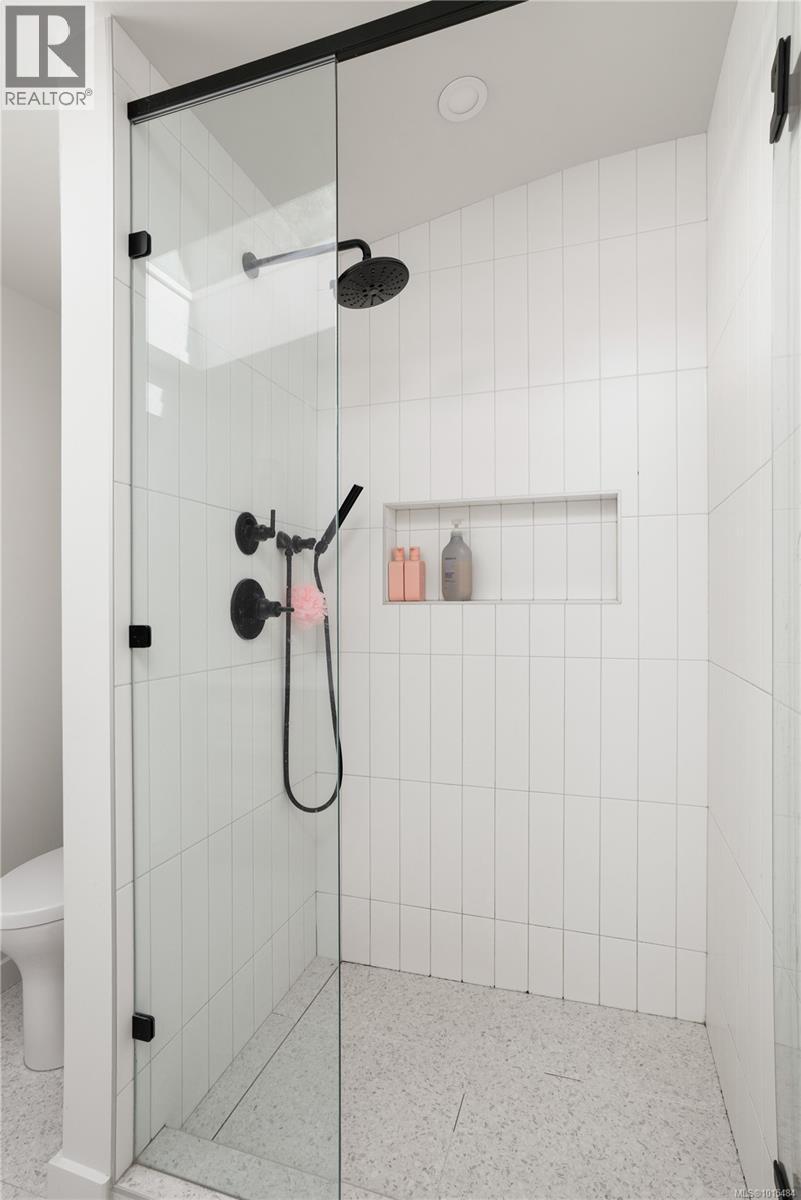 5276 Parker Ave, Saanich, British Columbia  V8Y 2M9 - Photo 28 - 1015484