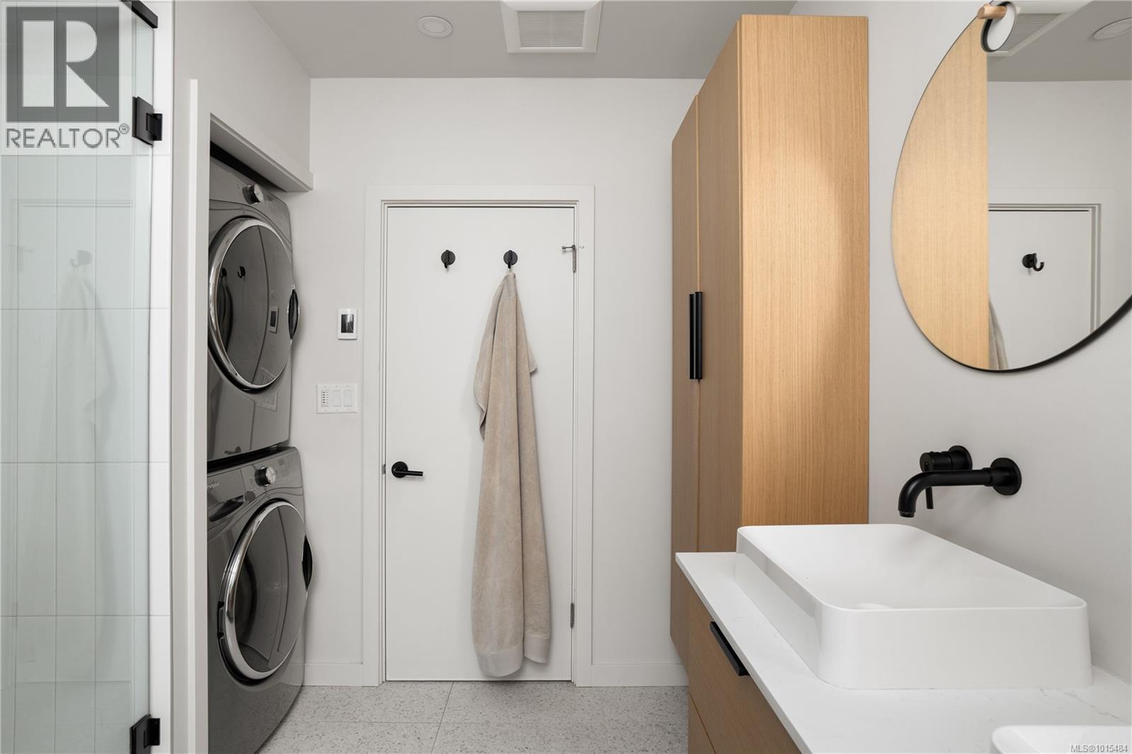 5276 Parker Ave, Saanich, British Columbia  V8Y 2M9 - Photo 29 - 1015484