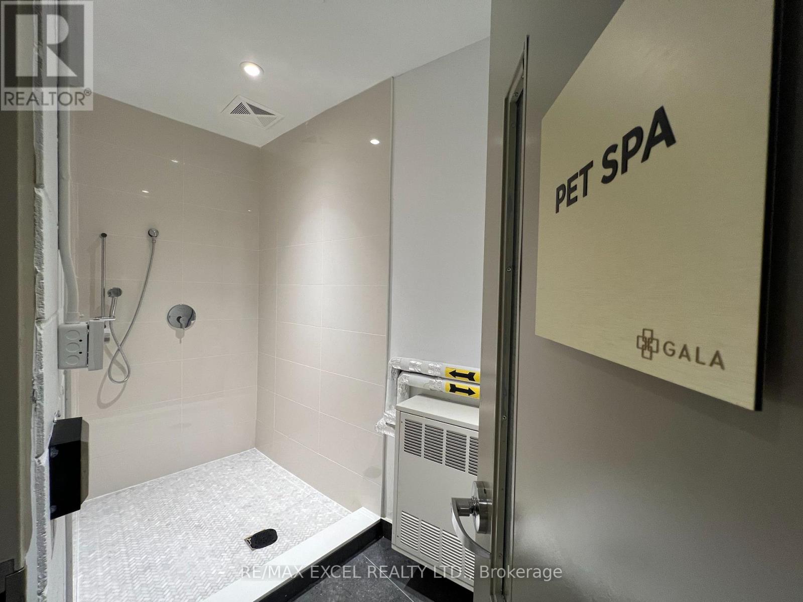 215 - 2369 Danforth Avenue, Toronto, Ontario  M4C 0B1 - Photo 10 - E12440317
