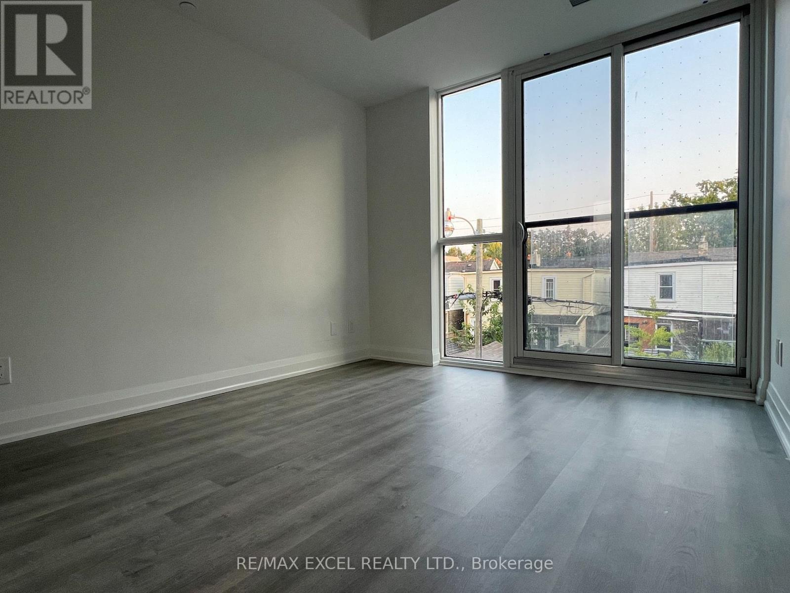 215 - 2369 Danforth Avenue, Toronto, Ontario  M4C 0B1 - Photo 17 - E12440317