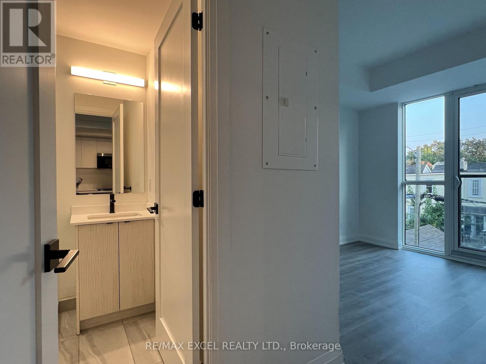 215 - 2369 Danforth Avenue, Toronto, Ontario  M4C 0B1 - Photo 19 - E12440317