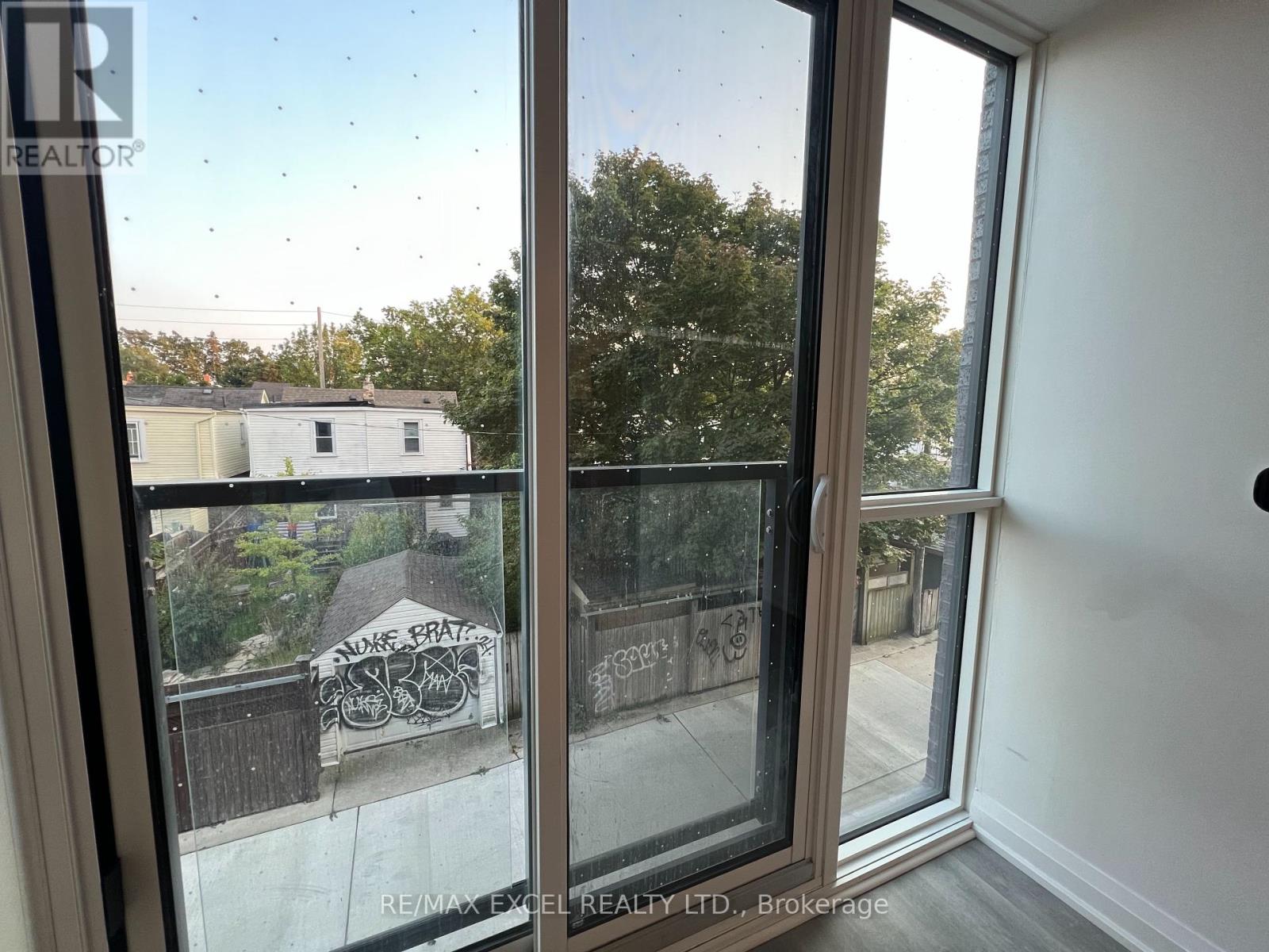 215 - 2369 Danforth Avenue, Toronto, Ontario  M4C 0B1 - Photo 21 - E12440317