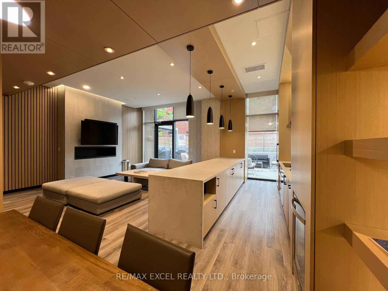 215 - 2369 Danforth Avenue, Toronto, Ontario  M4C 0B1 - Photo 29 - E12440317