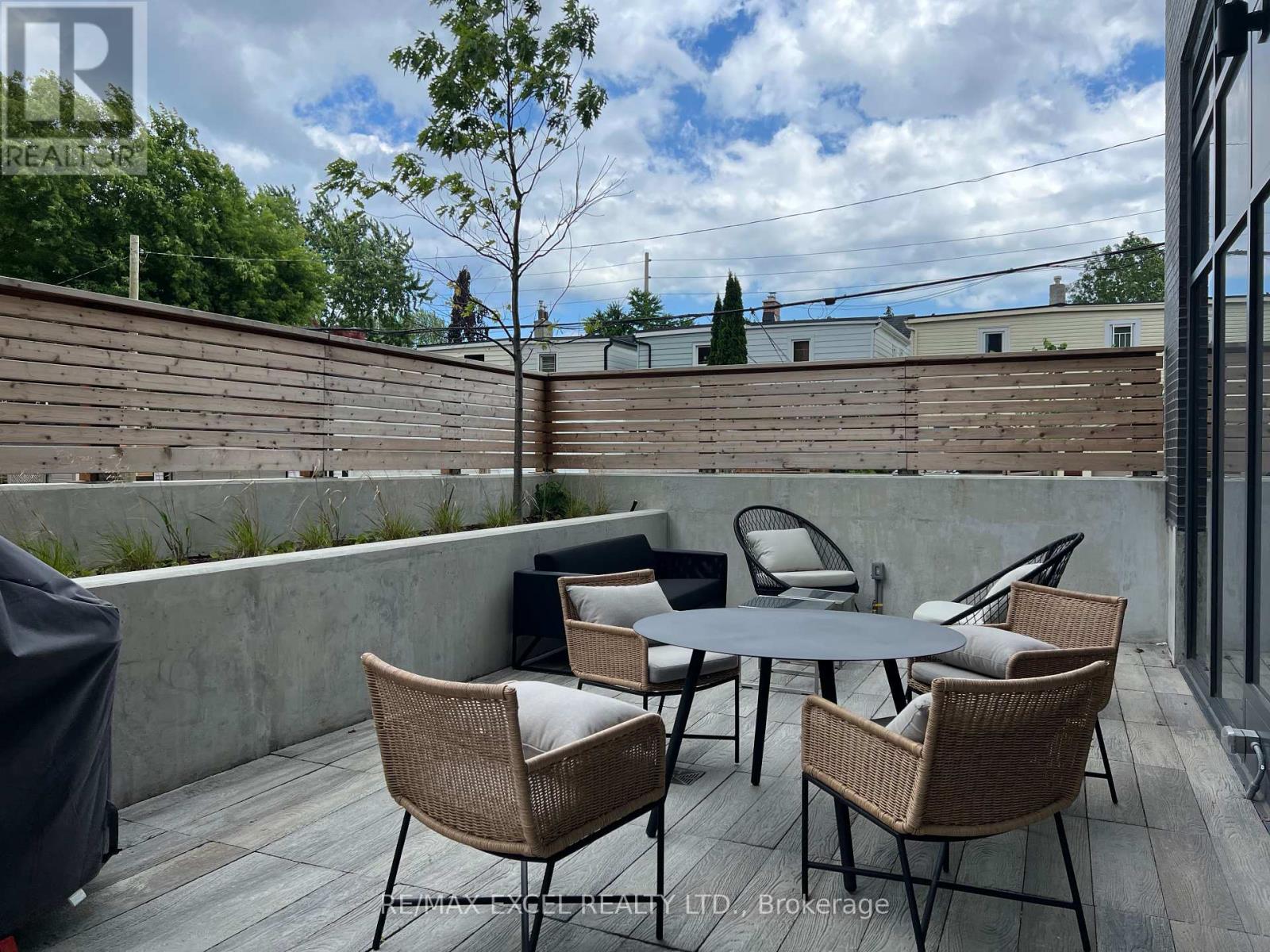 215 - 2369 Danforth Avenue, Toronto, Ontario  M4C 0B1 - Photo 5 - E12440317