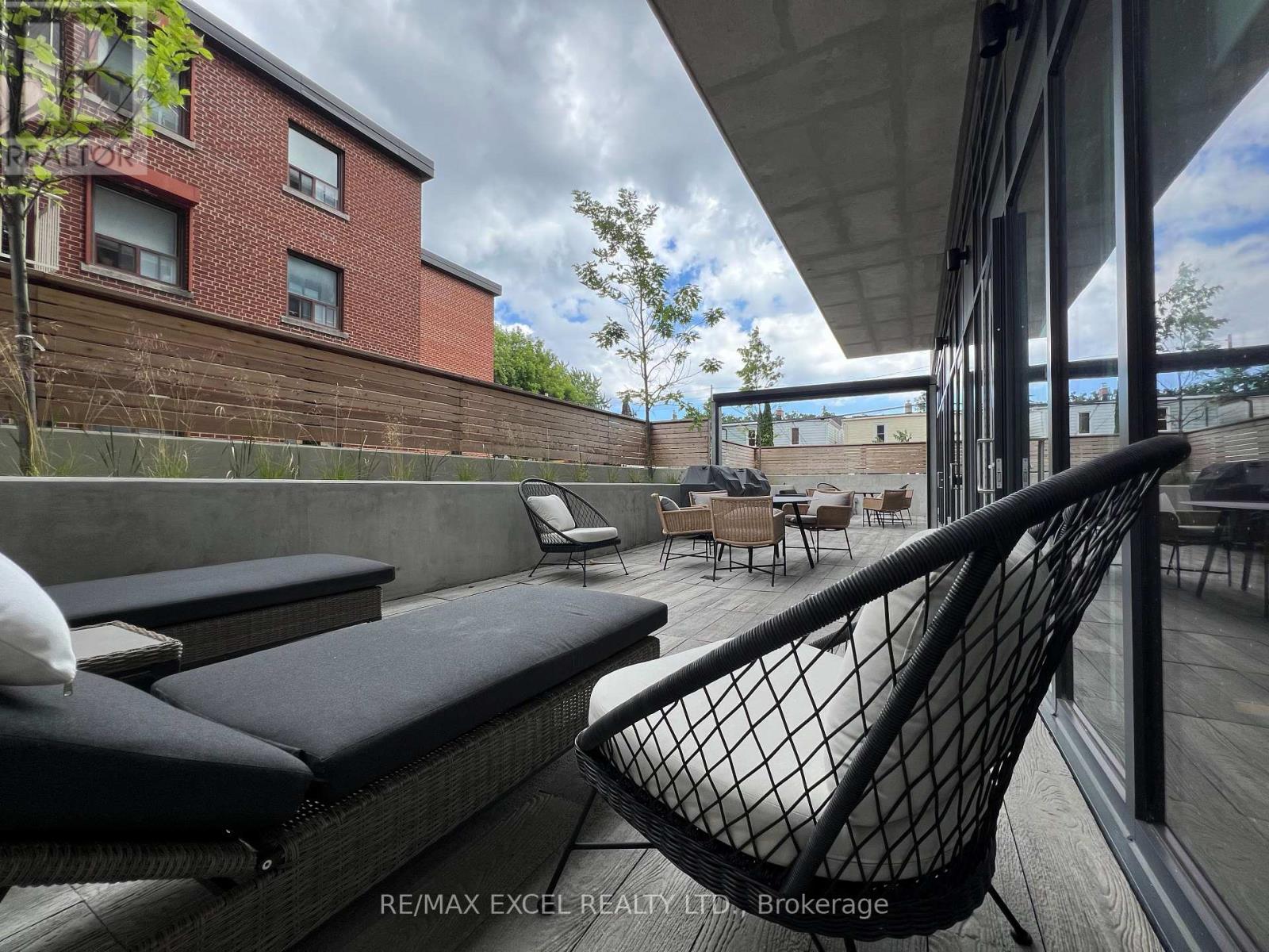 215 - 2369 Danforth Avenue, Toronto, Ontario  M4C 0B1 - Photo 6 - E12440317