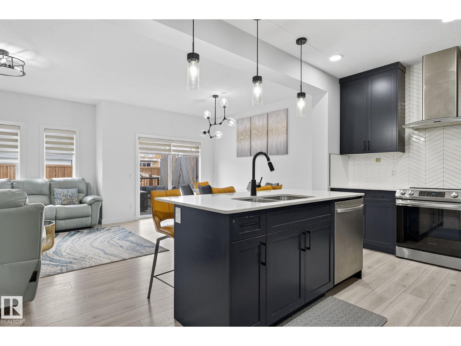 7336 179 Av Nw, Edmonton, Alberta  T5Z 0M7 - Photo 2 - E4460420