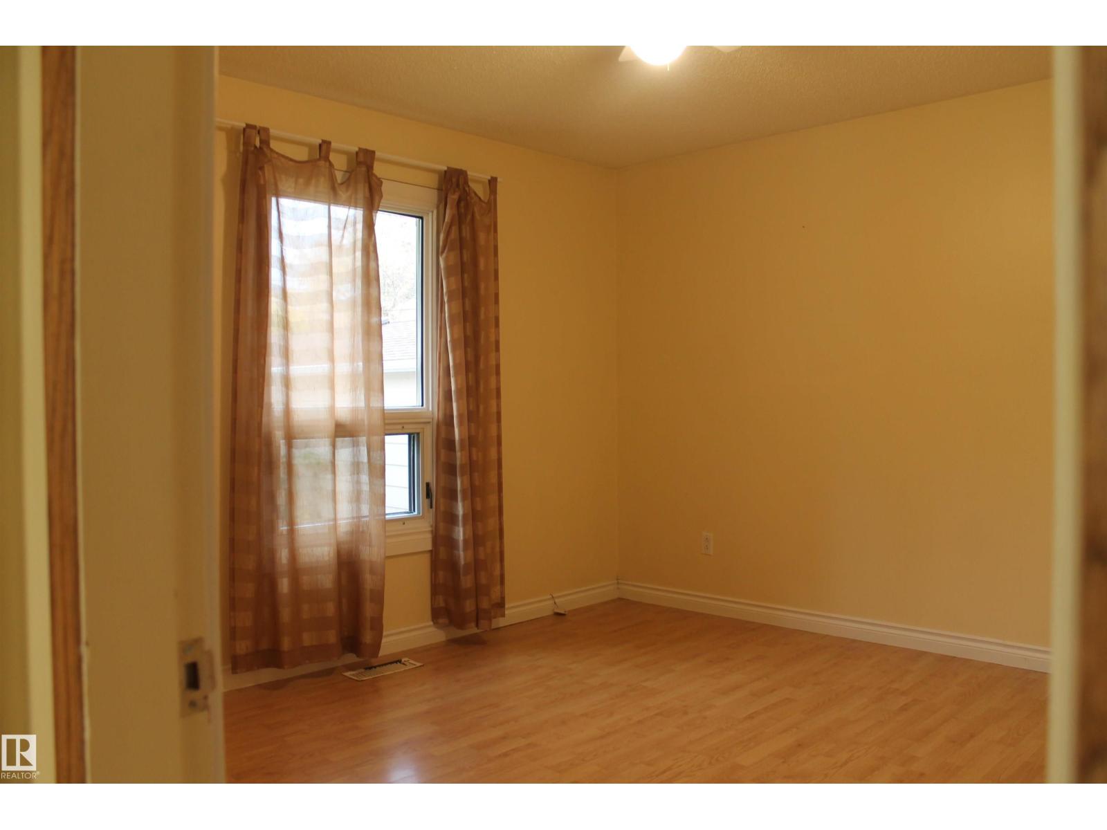 5026 47 St, Daysland, Alberta  T0B 1A0 - Photo 9 - E4460421