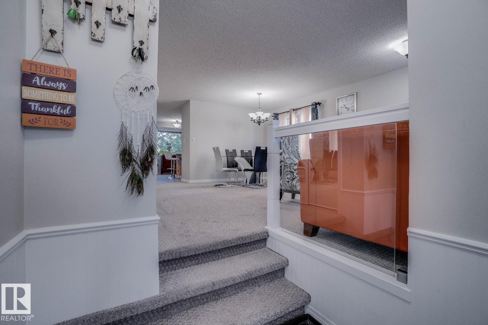 4239 29 Av Nw, Edmonton, Alberta  T6L 5K3 - Photo 4 - E4460422