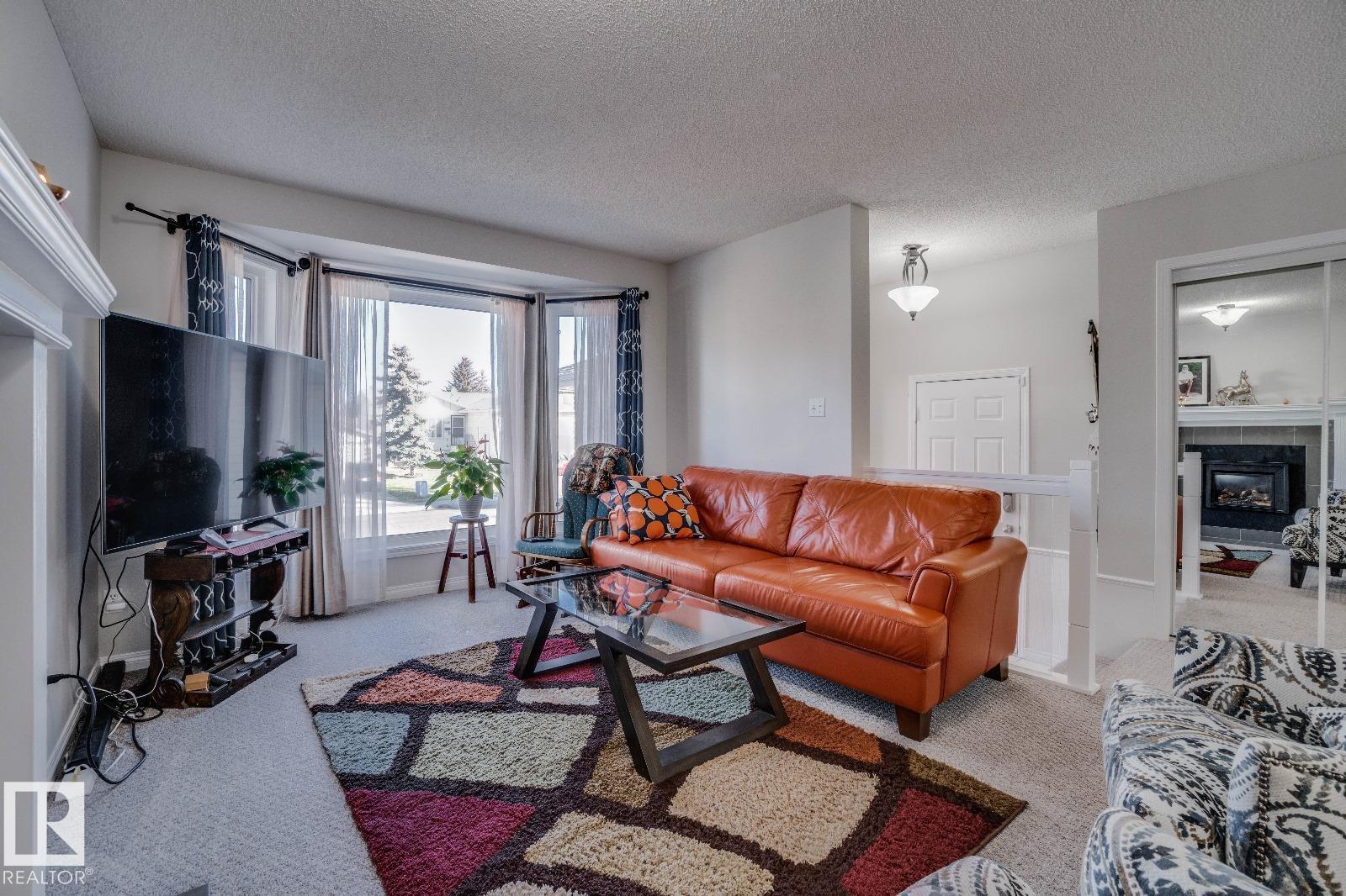 4239 29 Av Nw, Edmonton, Alberta  T6L 5K3 - Photo 9 - E4460422