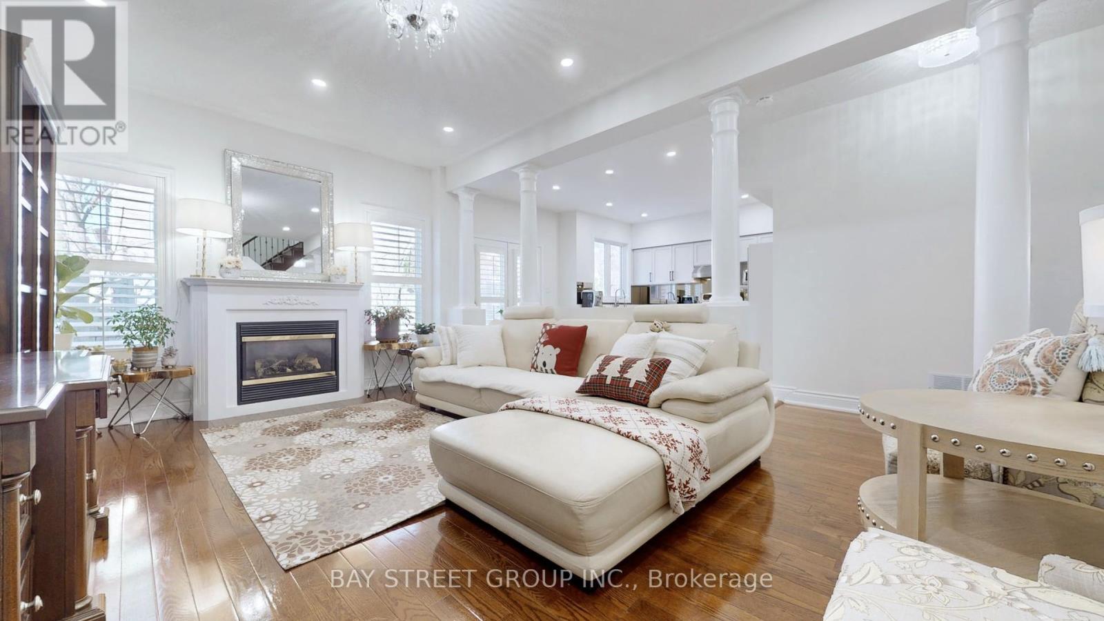 115 Colesbrook Road, Richmond Hill, Ontario  L4S 2G3 - Photo 10 - N12440326