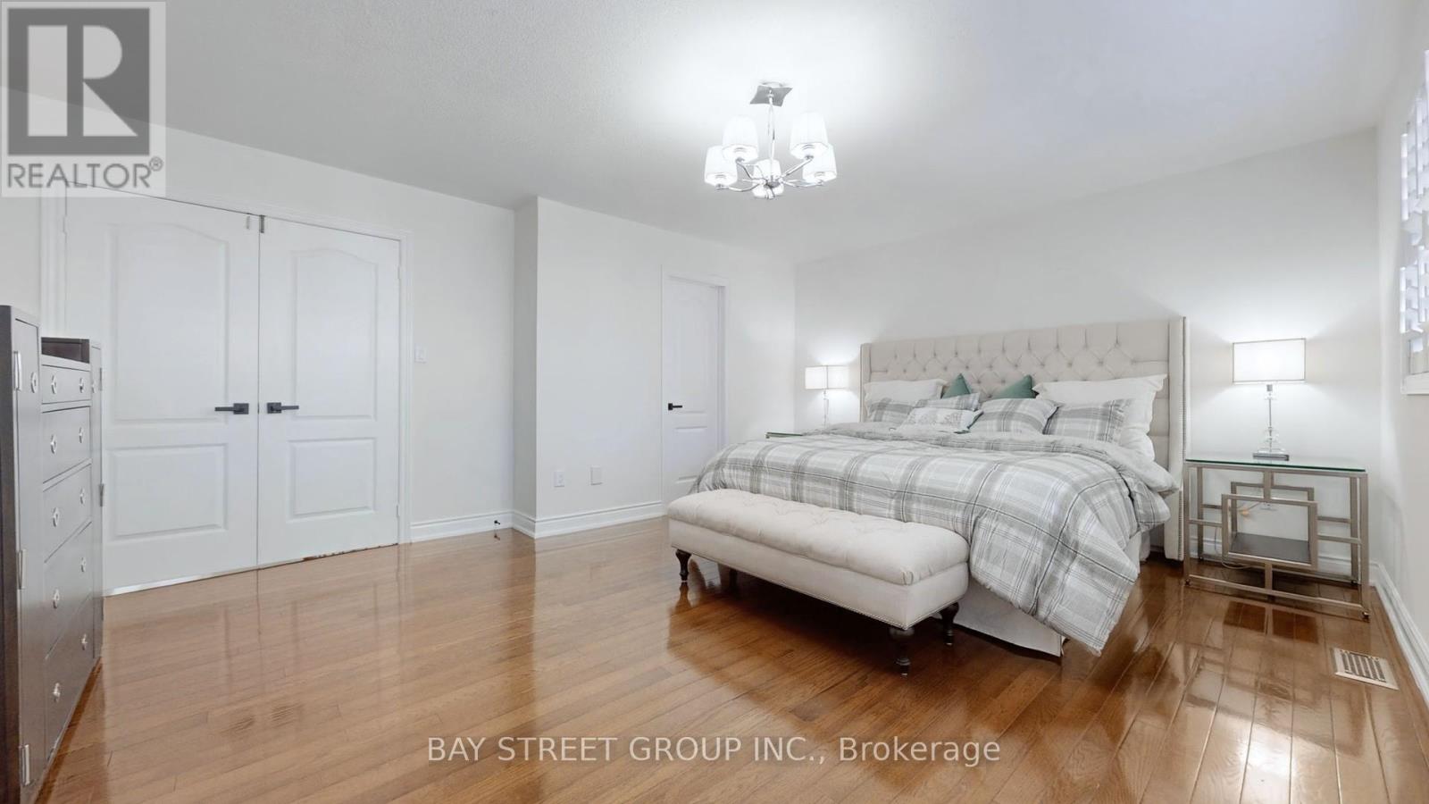 115 Colesbrook Road, Richmond Hill, Ontario  L4S 2G3 - Photo 21 - N12440326