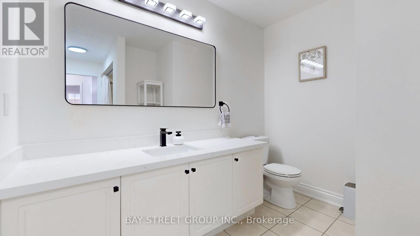 115 Colesbrook Road, Richmond Hill, Ontario  L4S 2G3 - Photo 29 - N12440326