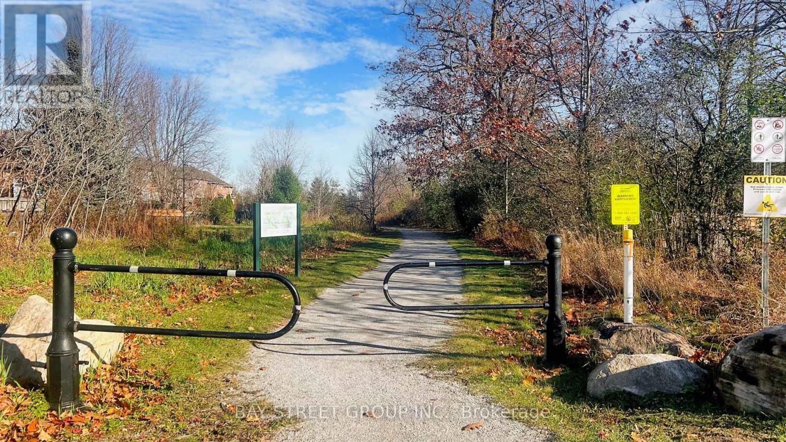 115 Colesbrook Road, Richmond Hill, Ontario  L4S 2G3 - Photo 35 - N12440326