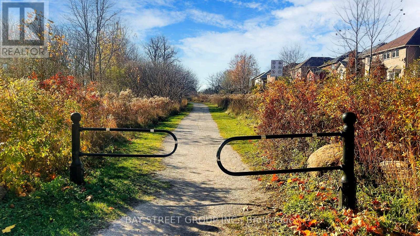 115 Colesbrook Road, Richmond Hill, Ontario  L4S 2G3 - Photo 36 - N12440326