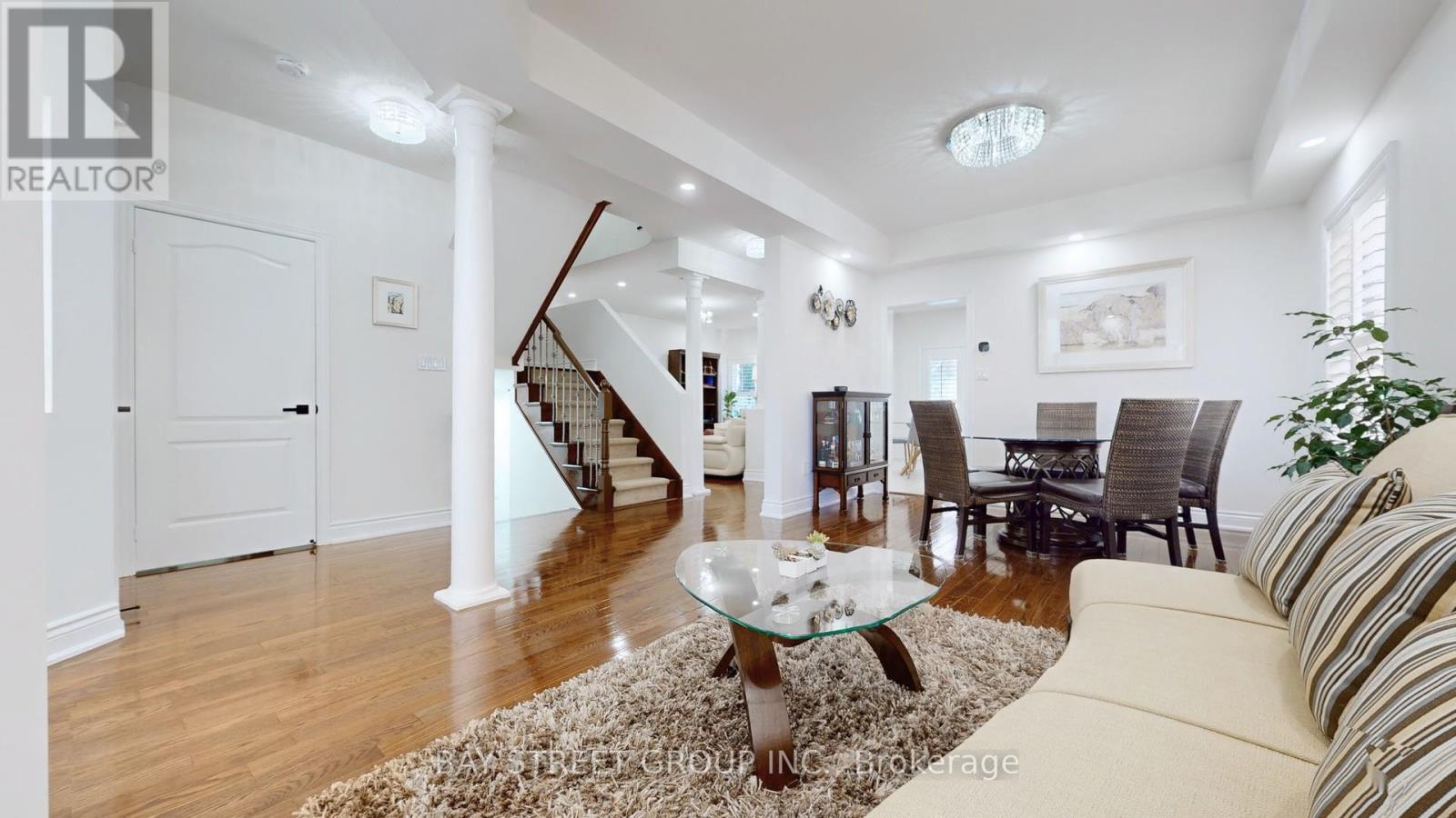 115 Colesbrook Road, Richmond Hill, Ontario  L4S 2G3 - Photo 9 - N12440326