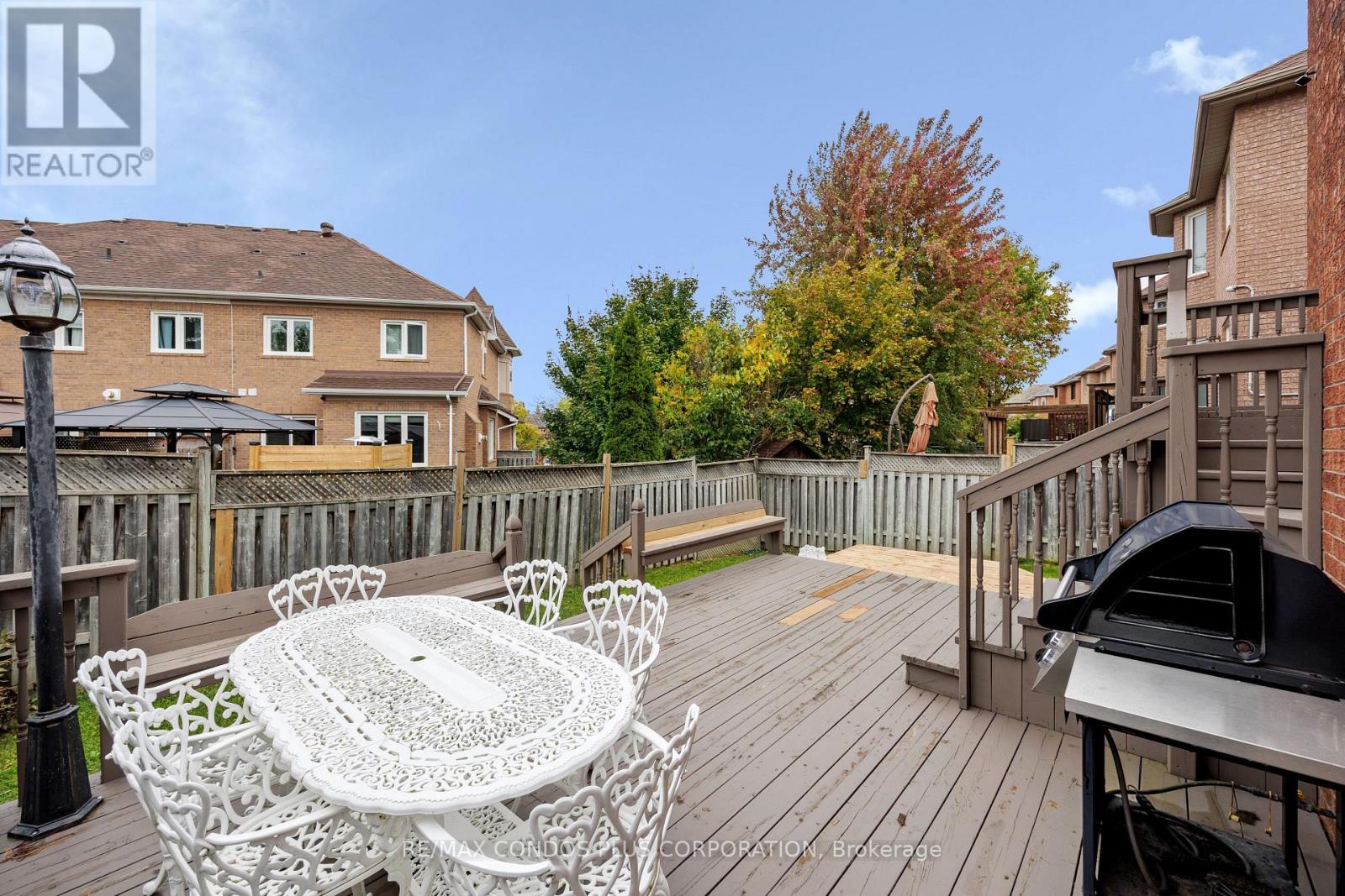 317 Clearmeadow Boulevard, Newmarket, Ontario  L3X 2C6 - Photo 30 - N12440367