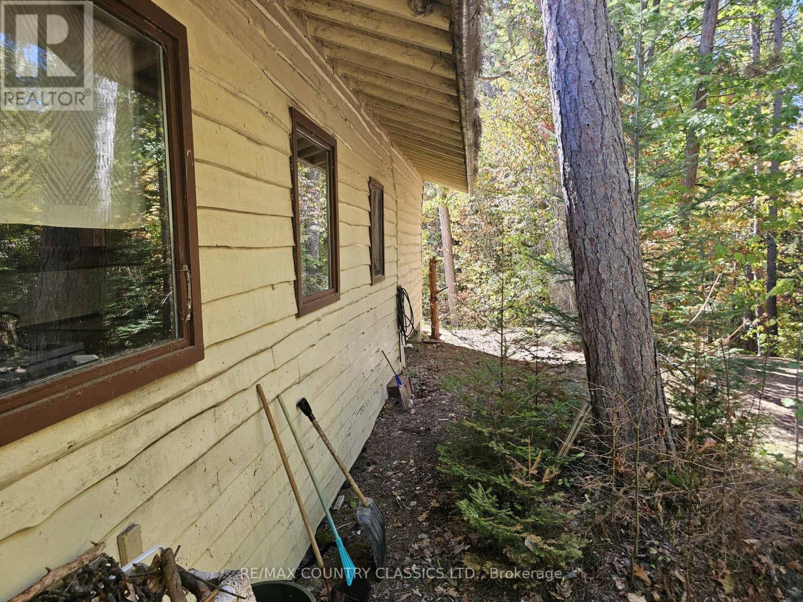 738 Dam Lake Road, Madawaska Valley, Ontario  K0J 1B0 - Photo 9 - X12440485
