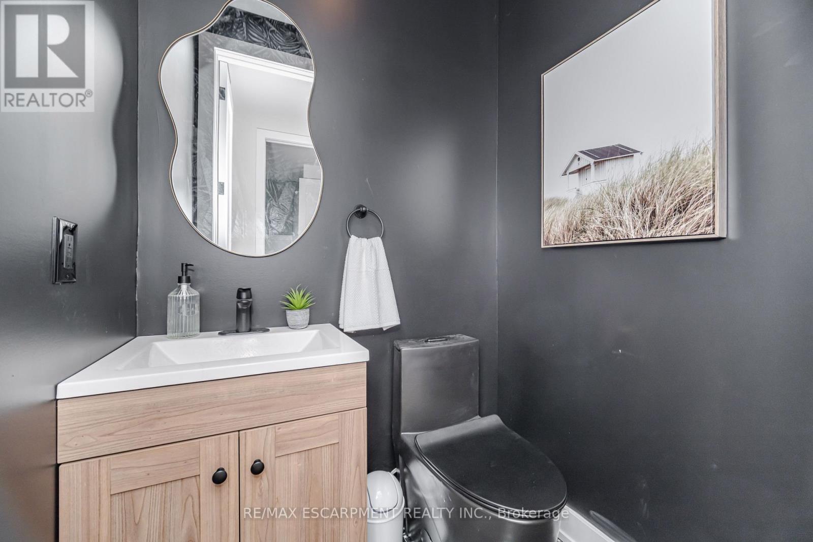772 Banting Court, Milton, Ontario  L9T 3M5 - Photo 23 - W12439117