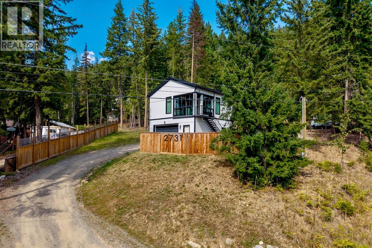 2731 Fairview Road, Anglemont, British Columbia  V0E 1M8 - Photo 27 - 10360837