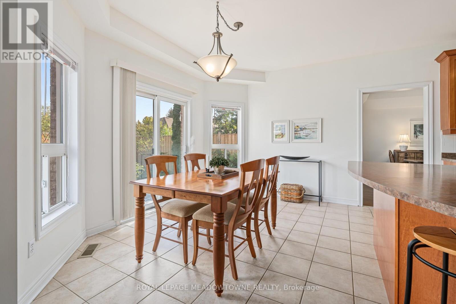 14 Berton Boulevard, Halton Hills, Ontario  L7G 6A5 - Photo 18 - W12440331