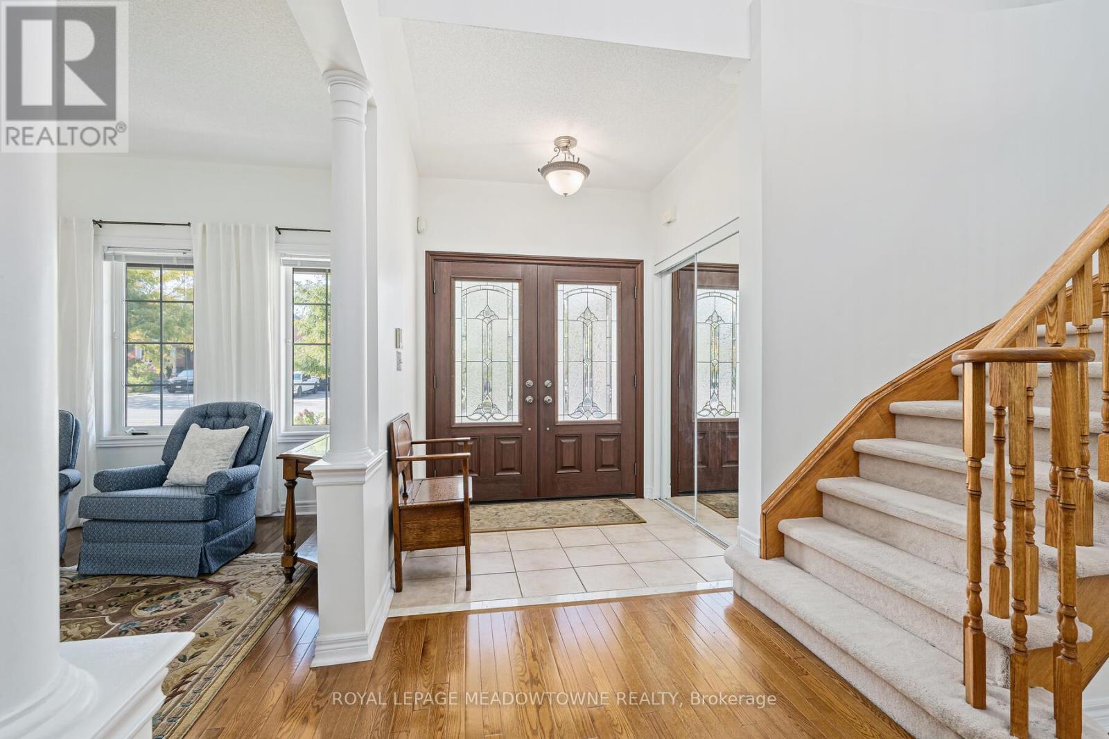 14 Berton Boulevard, Halton Hills, Ontario  L7G 6A5 - Photo 7 - W12440331