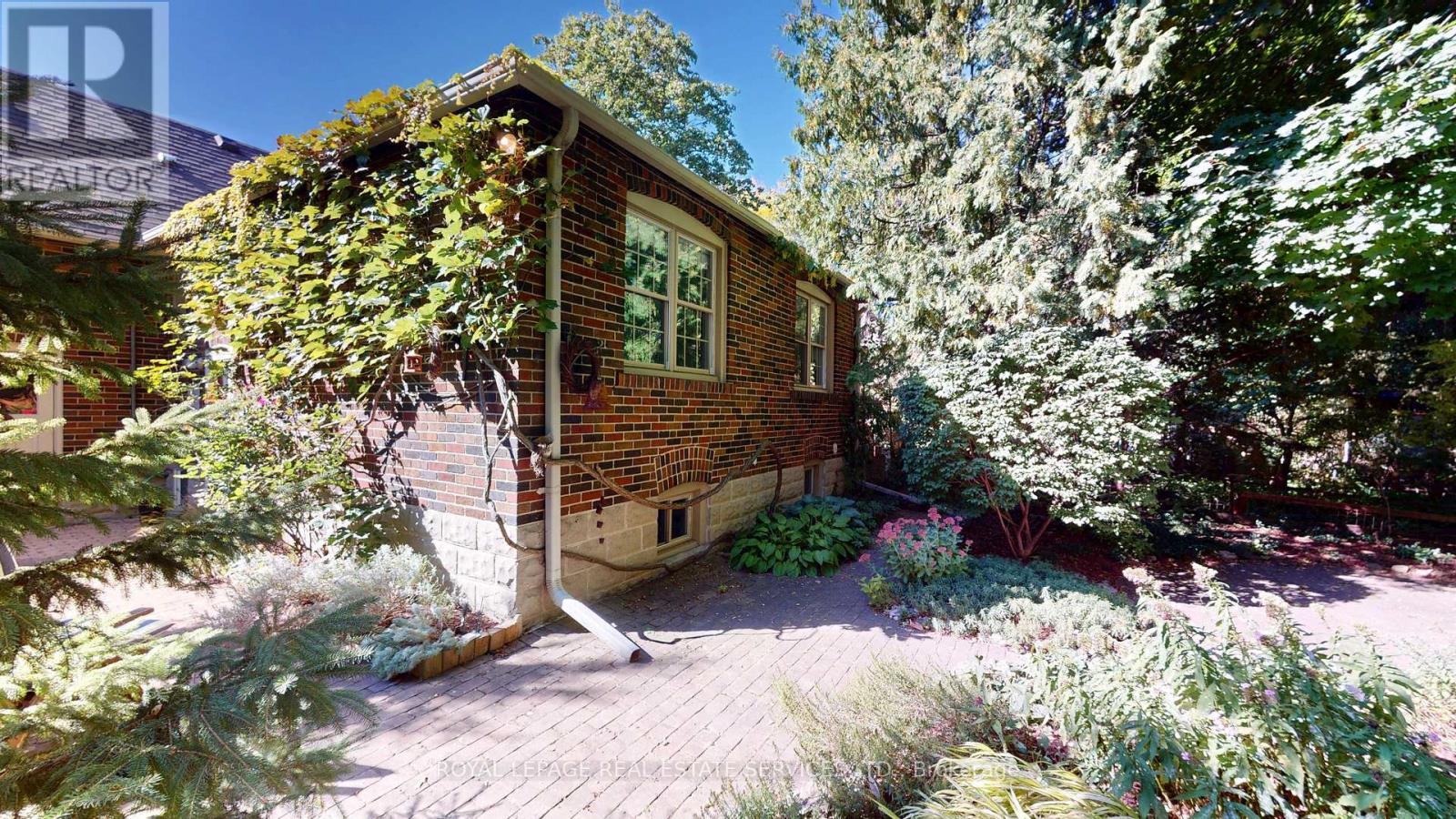 57 Elsfield Road, Toronto, Ontario  M8Y 3R6 - Photo 20 - W12440341
