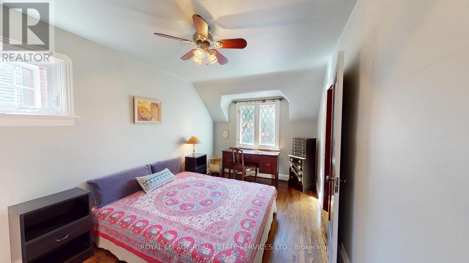 57 Elsfield Road, Toronto, Ontario  M8Y 3R6 - Photo 8 - W12440341